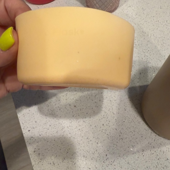 32 oz Hydroflask tumbler special edition toffee color with matching boot - Picture 15 of 16